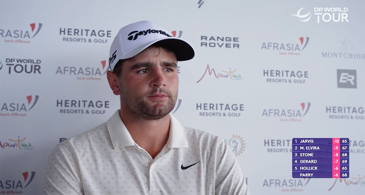 AfrAsia Bank Mauritius : Casey Jarvis prend le large à mi-parcours !